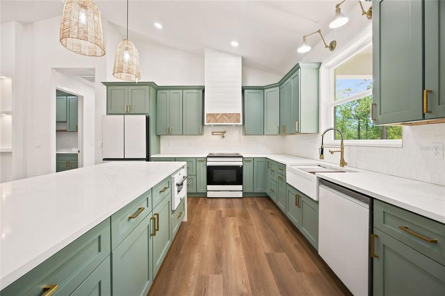 Furnished interior view inside a new home in , Dunnellon (Image 12).