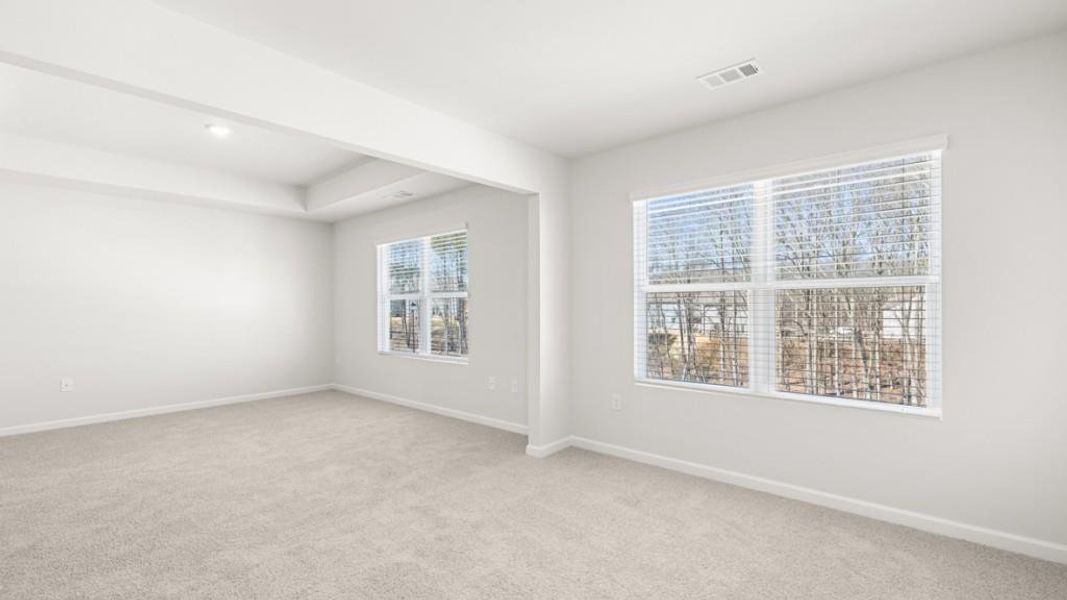 Spacious, unfurnished interior of a new home in Braselton Village, Braselton (Image 10).