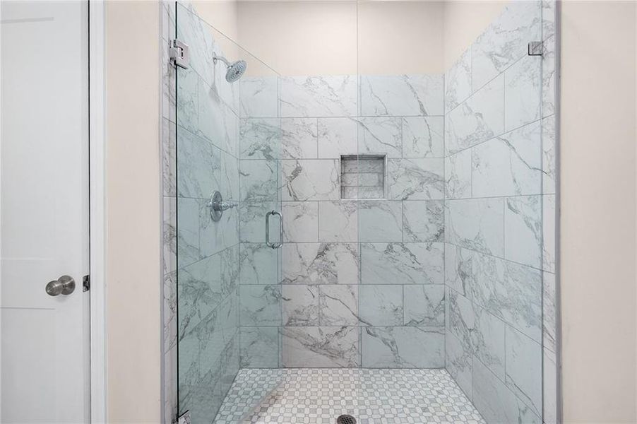 Furnished interior view inside a new home in , Calhoun (Image 11).