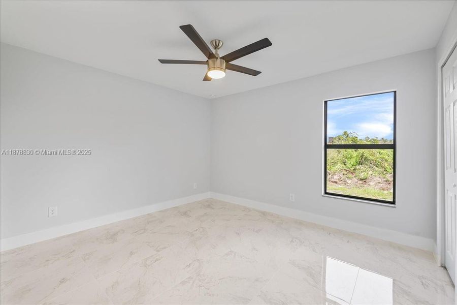 Spacious, unfurnished interior of a new home in , Lehigh Acres (Image 22).