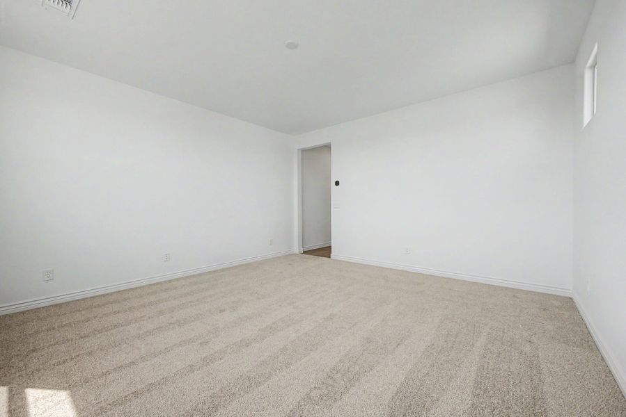 Spacious, unfurnished interior of a new home in Miravida, Surprise (Image 13).