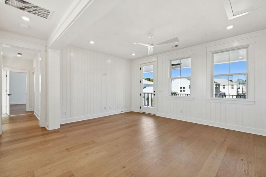 Spacious, unfurnished interior of a new home in Overlook at Copahee Sound, Awendaw (Image 71).
