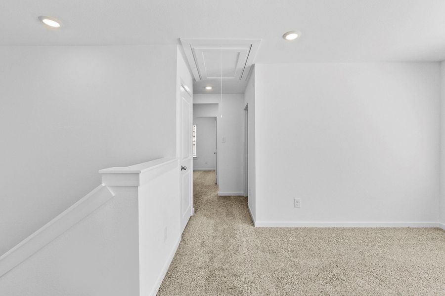 Spacious, unfurnished interior of a new home in Grand West, Houston (Image 23).