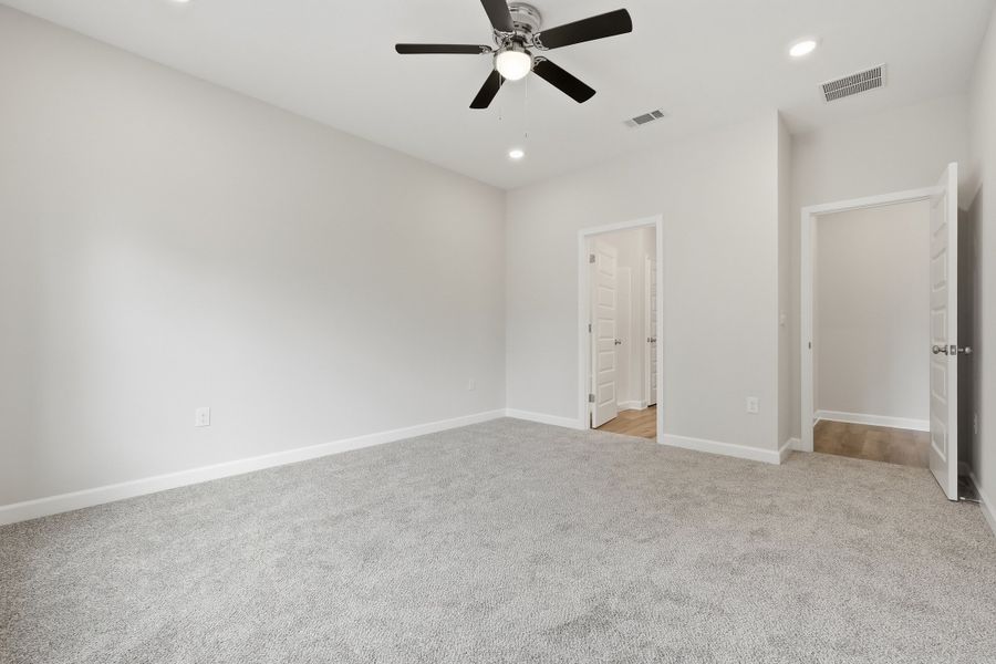 Spacious, unfurnished interior of a new home in Southern Charm, Crestview (Image 34).