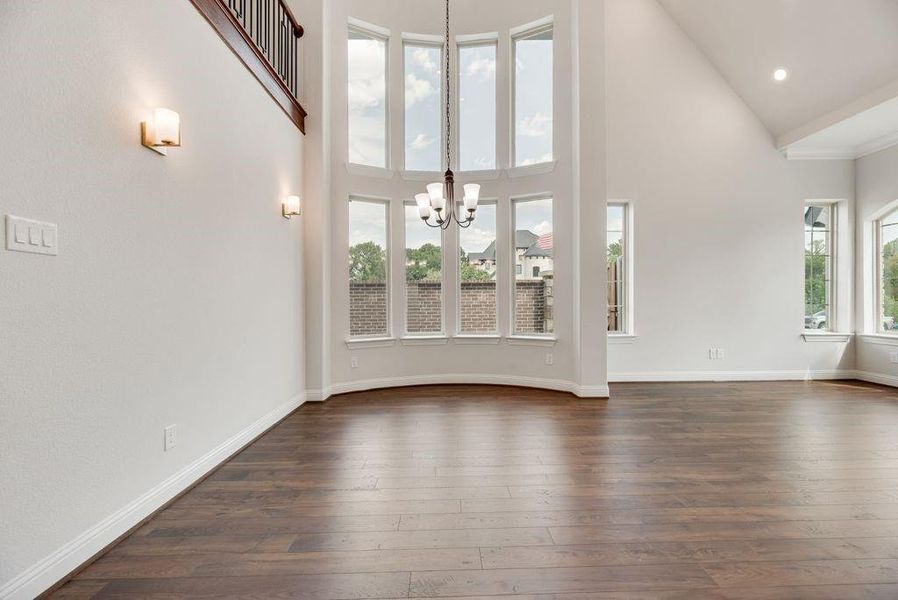 Spacious, unfurnished interior of a new home in Heritage Ridge Estates, Plano (Image 18).