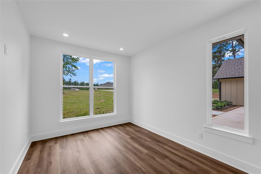 Spacious, unfurnished interior of a new home in , Brookeland (Image 19).
