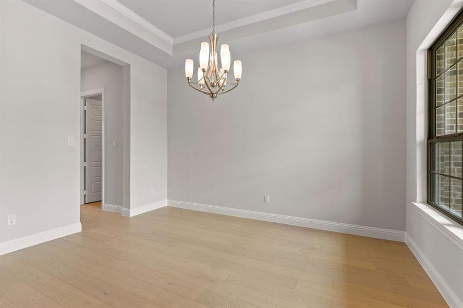 Spacious, unfurnished interior of a new home in Windsong Ranch, Prosper (Image 15). Spacious, unfurnished interior of a new home in Windsong Ranch, Prosper (Image 15).