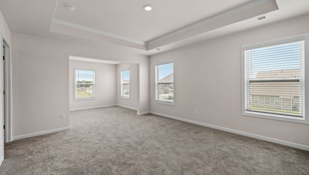 Spacious, unfurnished interior of a new home in Seven Oaks, Greenwood (Image 32).