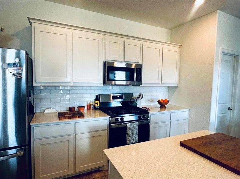 Furnished interior view inside a new home in Heartland: Classic Collection, Crandall (Image 5). Furnished interior view inside a new home in Heartland: Classic Collection, Crandall (Image 5).