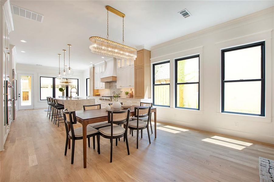 Furnished interior view inside a new home in , Dallas (Image 32). Furnished interior view inside a new home in , Dallas (Image 32).