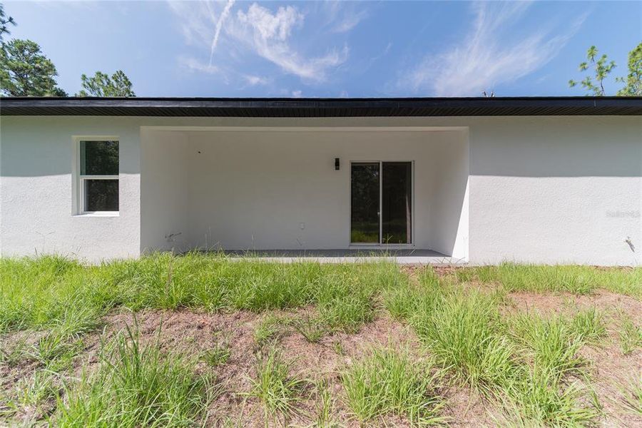 Exterior details and patio area of a home in , Dunnellon (Image 25). Exterior details and patio area of a home in , Dunnellon (Image 25).
