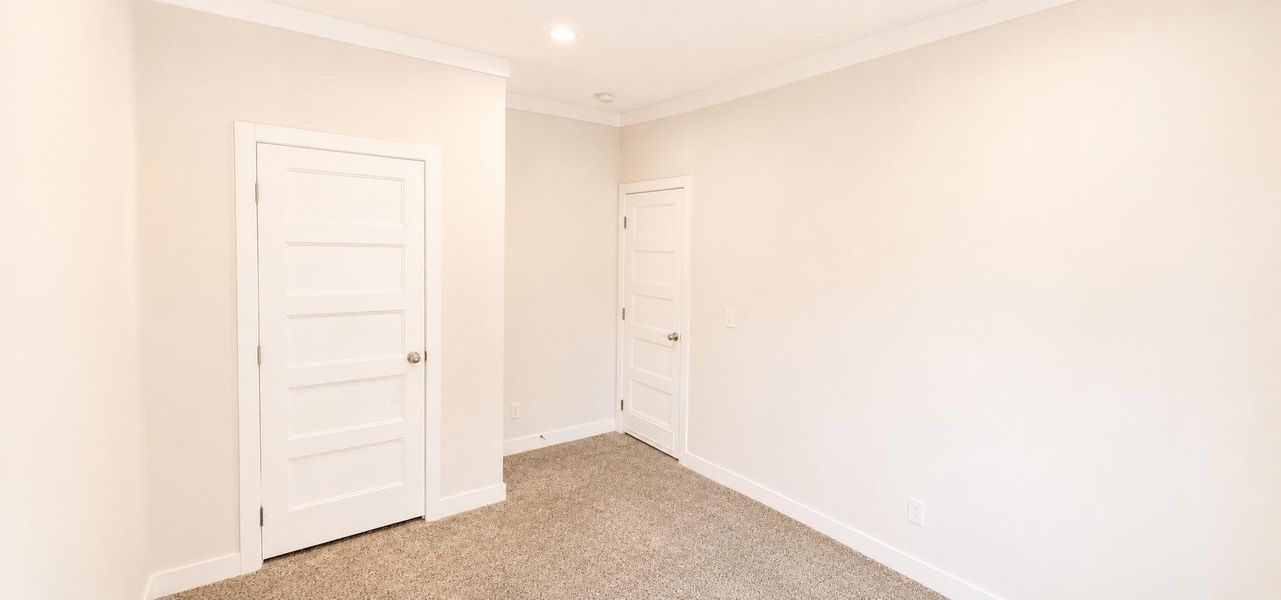 Spacious, unfurnished interior of a new home in , Manning (Image 26).