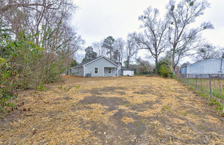 Image 40 of a home in .