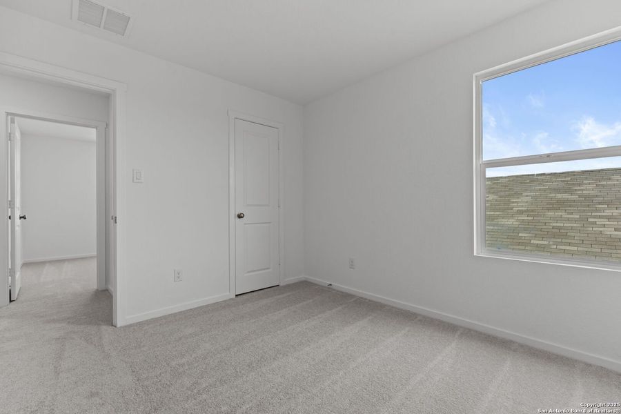 Spacious, unfurnished interior of a new home in Lodi Grove, Floresville (Image 14). Spacious, unfurnished interior of a new home in Lodi Grove, Floresville (Image 14).