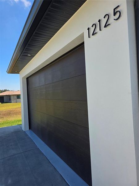 Exterior details and patio area of a home in , North Port (Image 31).