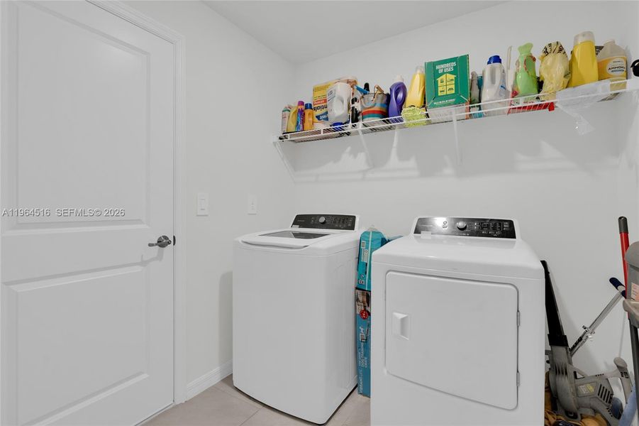 Furnished interior view inside a new home in , Lehigh Acres (Image 9).