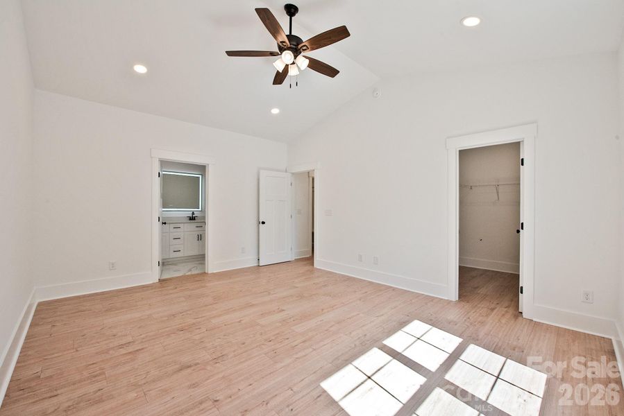 Spacious, unfurnished interior of a new home in , Concord (Image 35).