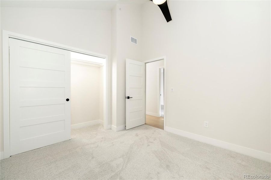 Spacious, unfurnished interior of a new home in , Winter Park (Image 25).