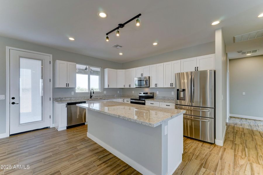 22009 W Montgomery-24