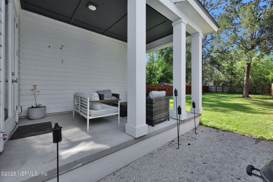 Exterior details and patio area of a home in , Jacksonville (Image 20).