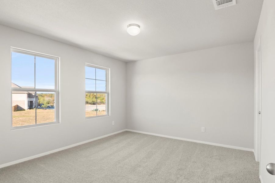 Spacious, unfurnished interior of a new home in Oaks at San Gabriel, Georgetown (Image 27).