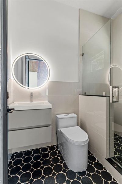 Full pool bathroom Full pool bathroom