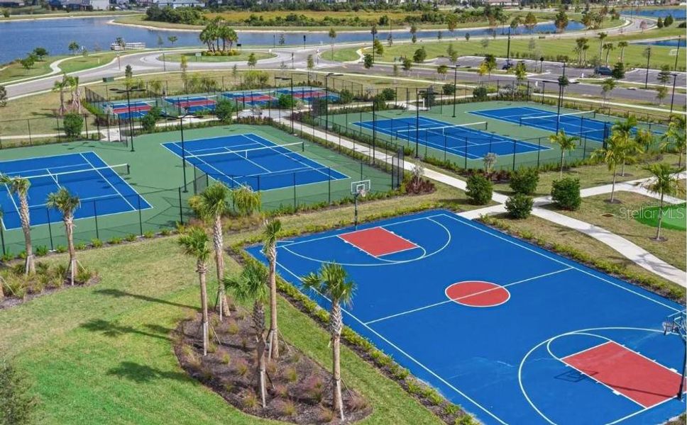 Community amenities in Lorraine Lakes at Lakewood Ranch, Lakewood Ranch (Image 28).