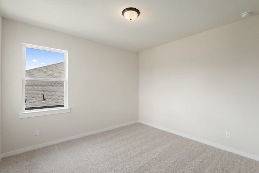 Spacious, unfurnished interior of a new home in Wolf Ranch, Georgetown (Image 42).