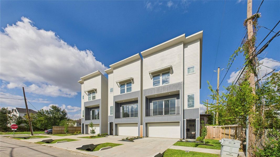 Front exterior of a new home in , Houston, TX, highlighting curb appeal (Image 17).