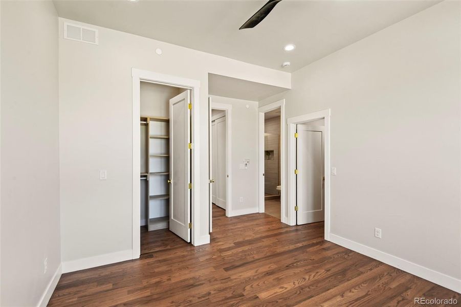 2nd bedroom w ensuite and walk in closets