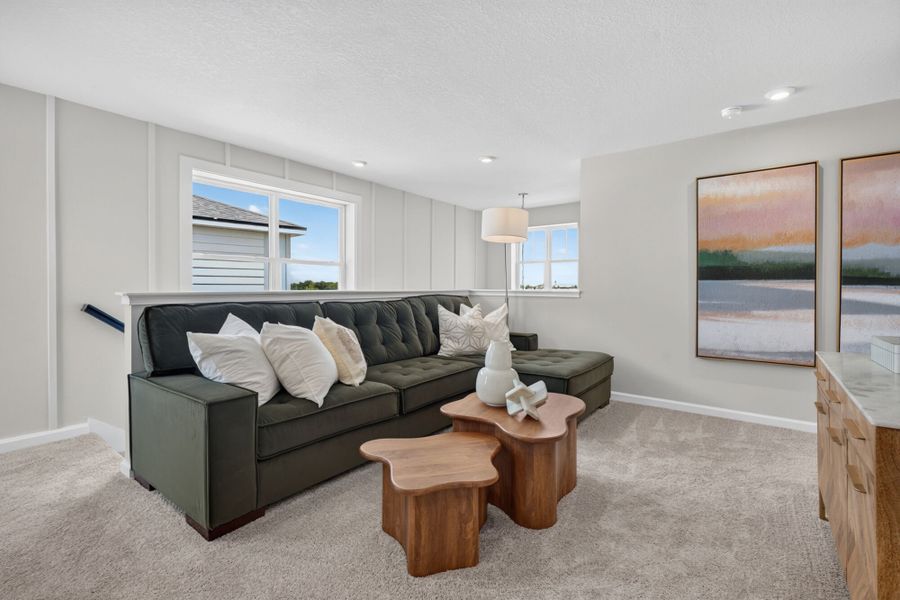 Furnished interior view inside a new home in Pasadena Ridge Master, Dade City (Image 8).