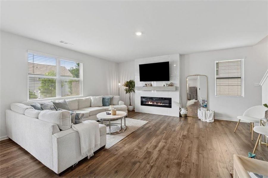 Furnished interior view inside a new home in Etowah Preserve, Dawsonville (Image 13).