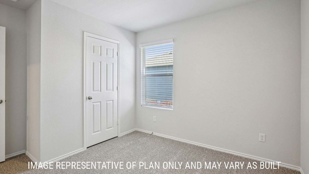 Representative unfurnished interior of a home built from the Caprock by D.R. Horton in Pecan Creek, Temple (Image 26).