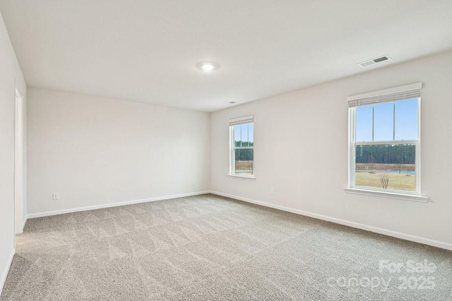 Spacious, unfurnished interior of a new home in Laurelbrook, Sherrills Ford (Image 11).