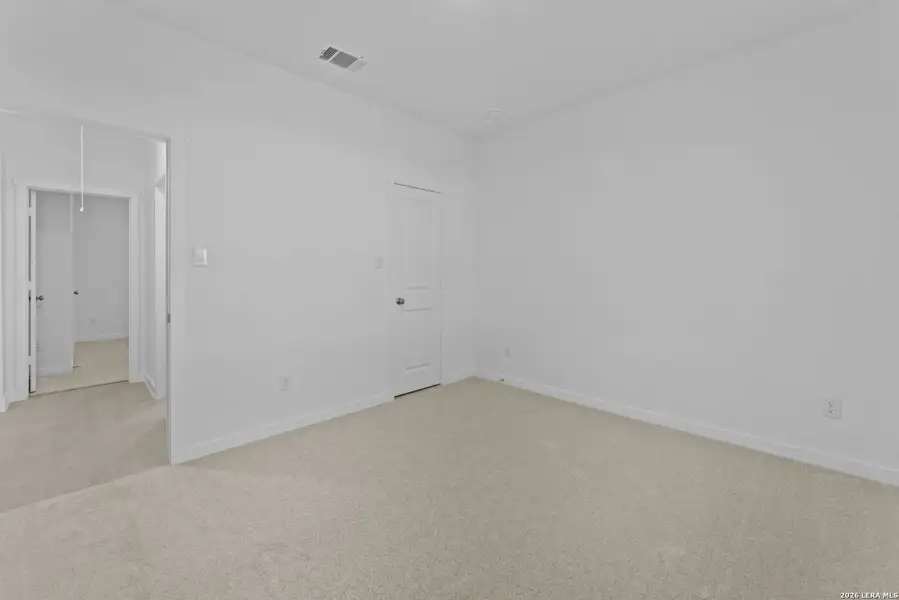 Spacious, unfurnished interior of a new home in Brookmill, San Antonio (Image 24).