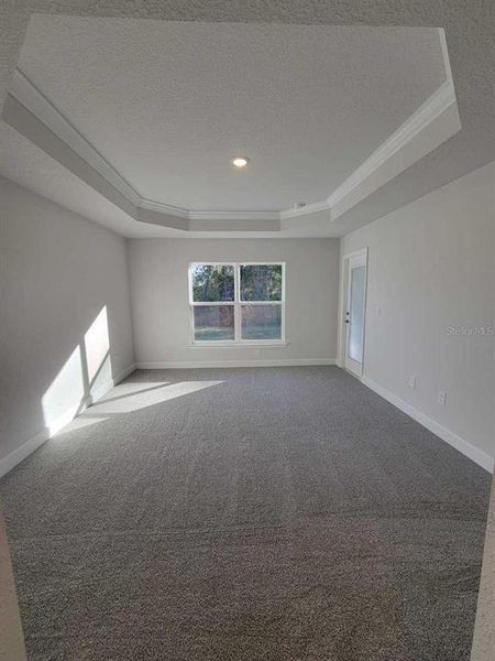 Spacious, unfurnished interior of a new home in Marion Oaks, Ocala (Image 20).