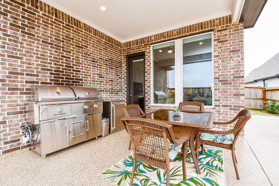Exterior details and patio area of a home in , Richmond (Image 25).
