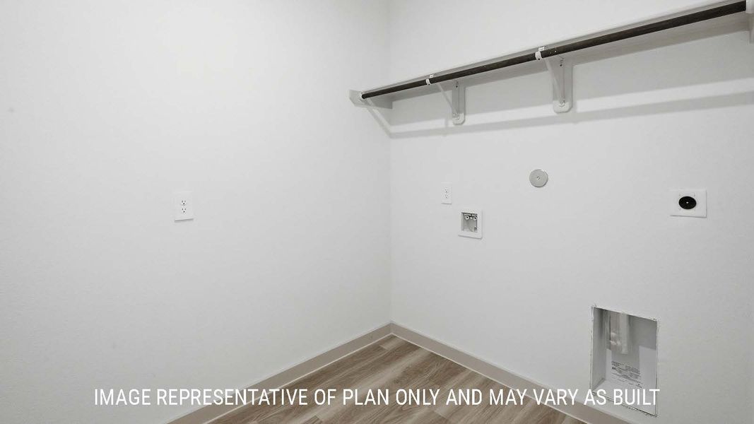 Representative unfurnished interior of a home built from the Mitchell by D.R. Horton in China Grove, China (Image 34).