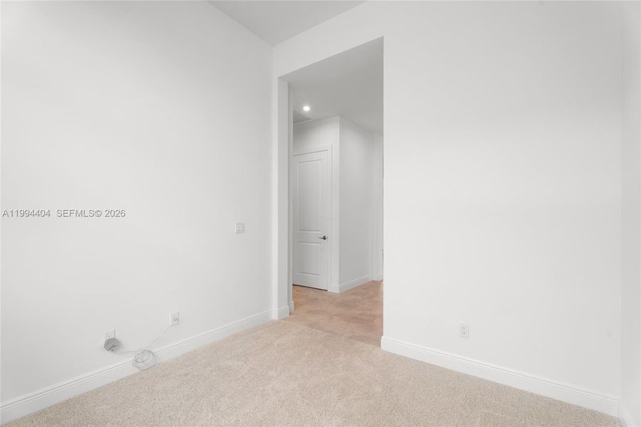 Spacious, unfurnished interior of a new home in , Port St. Lucie (Image 26).