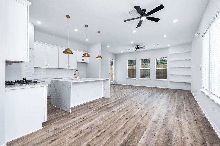 Spacious, unfurnished interior of a new home in , Houston (Image 33). Spacious, unfurnished interior of a new home in , Houston (Image 33).