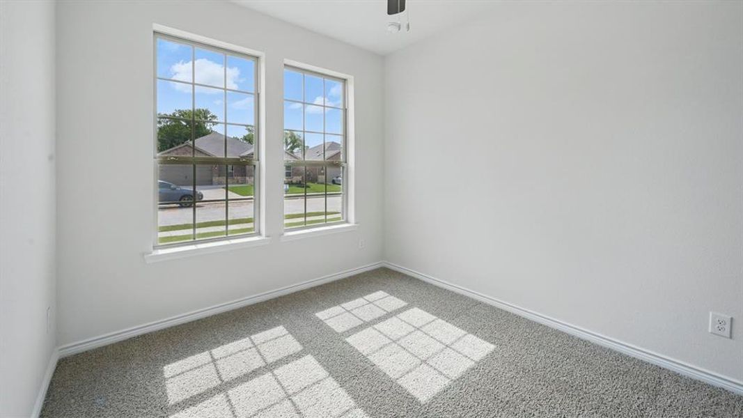Spacious, unfurnished interior of a new home in Silverado, Aubrey (Image 36).