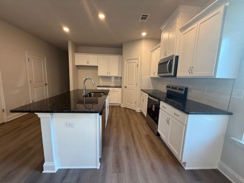 Furnished interior view inside a new home in Caroleton Townhomes, Grovetown (Image 11). Furnished interior view inside a new home in Caroleton Townhomes, Grovetown (Image 11).