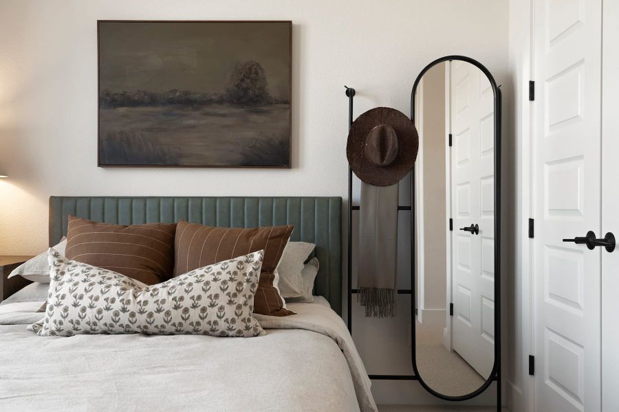 Furnished interior view inside a new home in Wolf Ranch, Georgetown (Image 28).