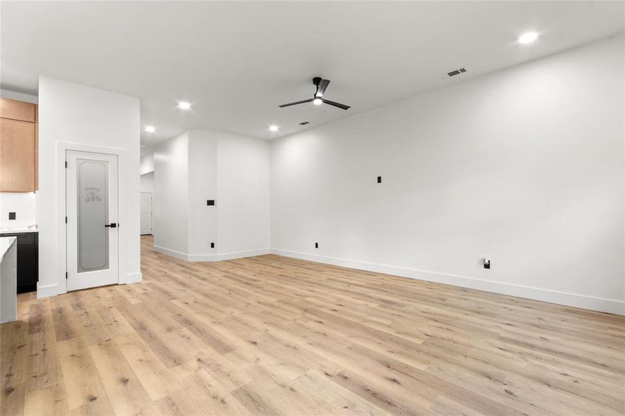 Spacious, unfurnished interior of a new home in , Fort Worth (Image 22).