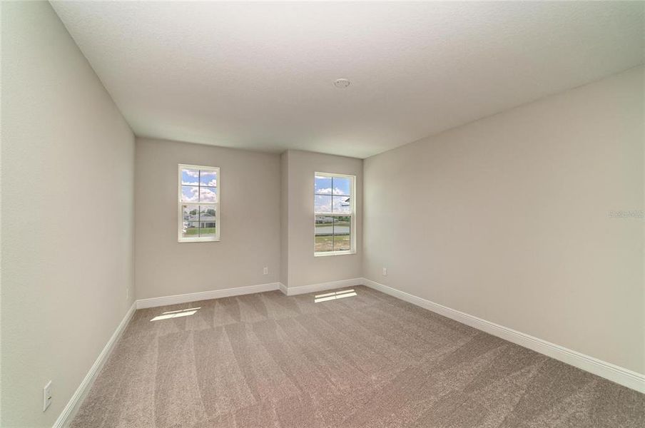 Spacious, unfurnished interior of a new home in Mirada, San Antonio (Image 25).