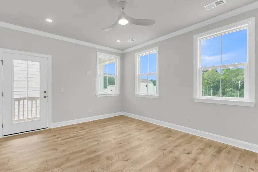 New Home in Hanahan, SC.  - Slide 35