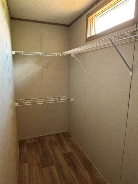 Spacious, unfurnished interior of a new home in , Kemp (Image 10).