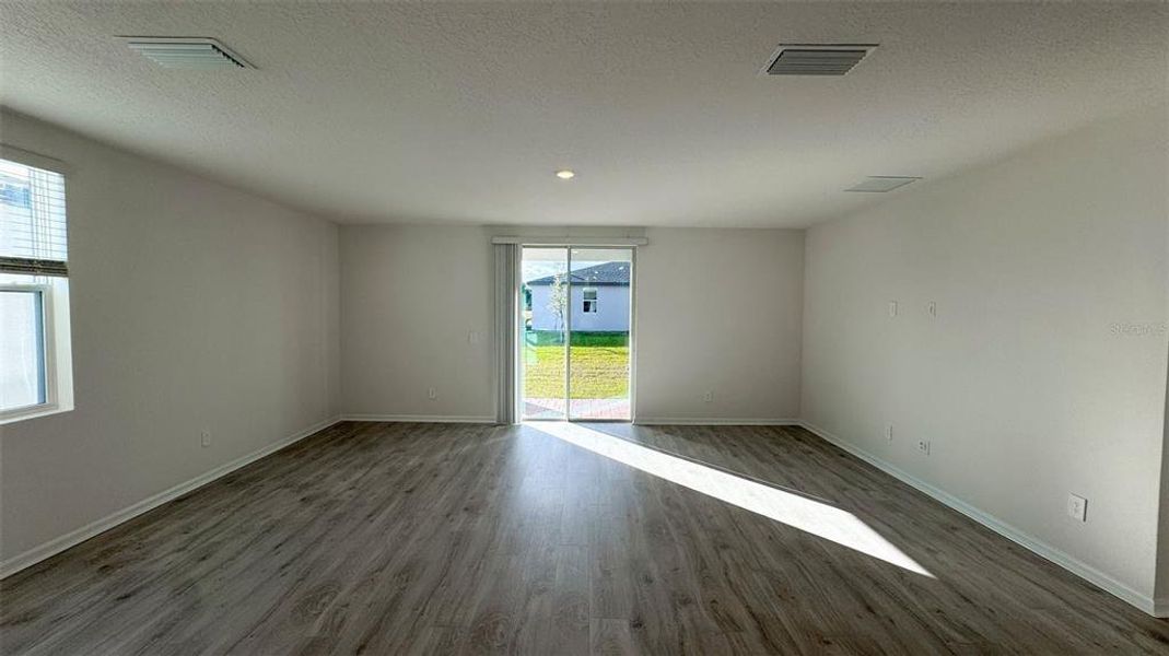 Spacious, unfurnished interior of a new home in , St. Cloud (Image 23).