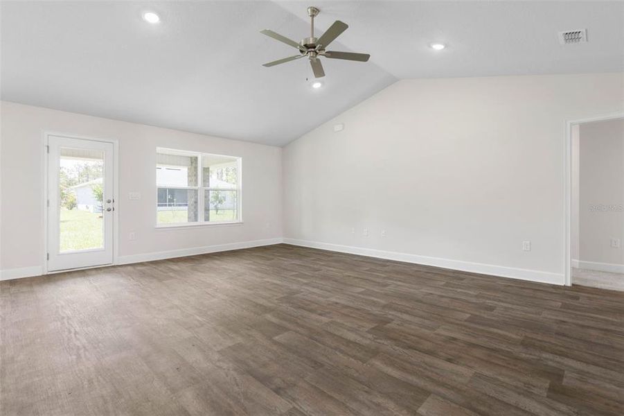 Spacious, unfurnished interior of a new home in Palm Coast, Palm Coast (Image 19).