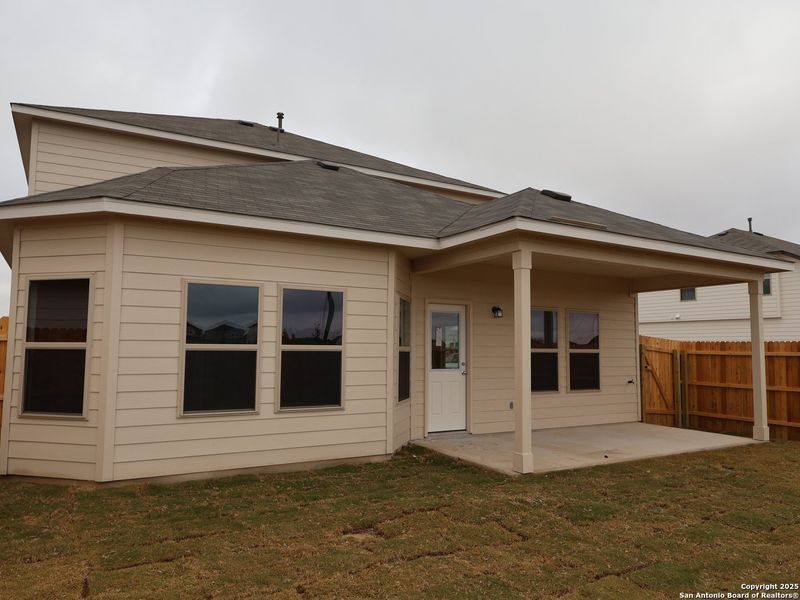 Exterior details and patio area of a home in Agave, San Antonio (Image 22).